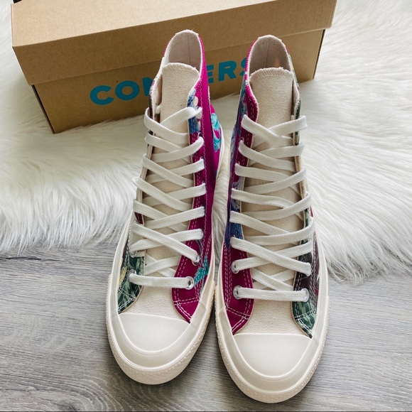 NWT Converse Chuck Taylor All Star Women’s Shoes - Picture 4 of 9